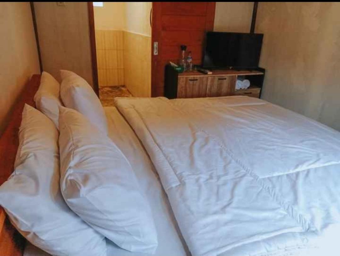 Mayeka Transit Hostel Bandara Internasional Lombok Praya Ngoại thất bức ảnh