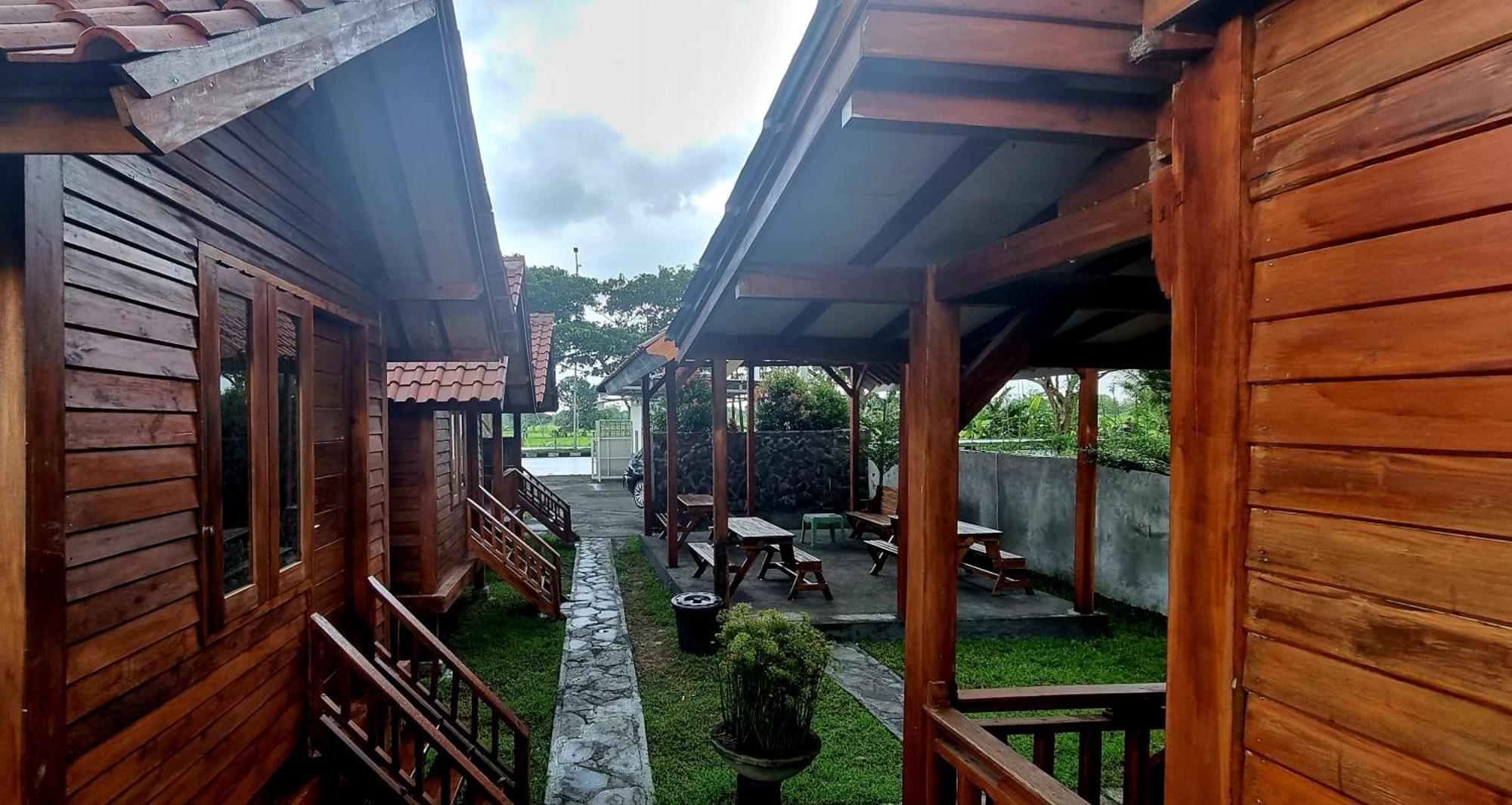 Mayeka Transit Hostel Bandara Internasional Lombok Praya Ngoại thất bức ảnh